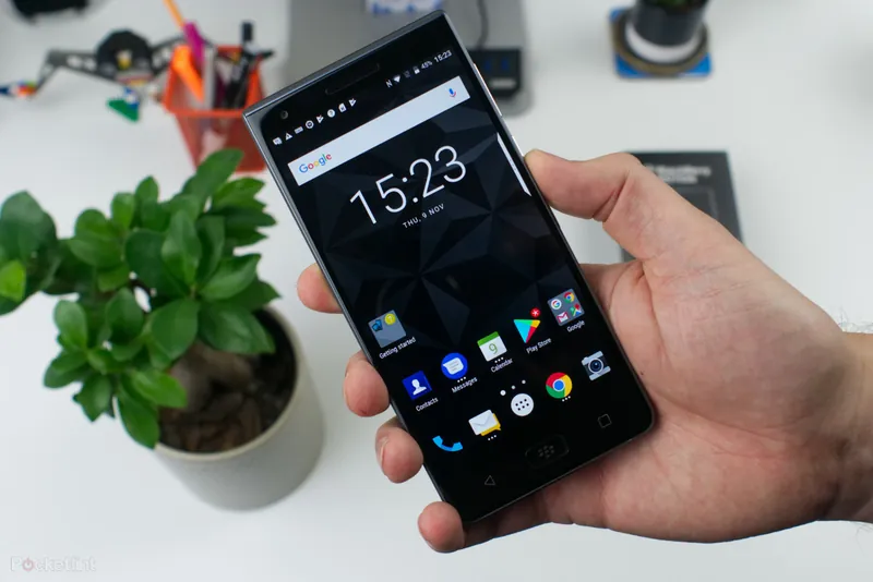 BlackBerry Motion header PC