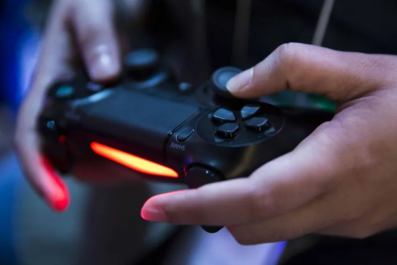 PS4 controller header