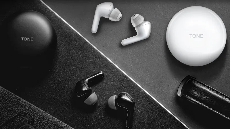 LG Tone Free FN7 earbuds