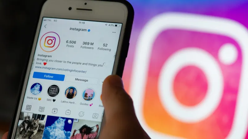 Instagram smartphone