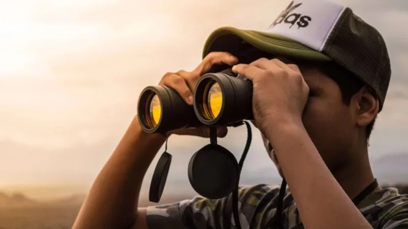 binoculars