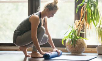 5 Best Yoga Apps for Practicing at Home yoga