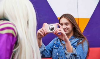 Canon Enters the Instant Camera Market with Zoemini Series Canon Zoemini