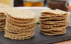 https://www.bbcsouthafrica.com/recipes/?recipe=chilli-rosemary-and-poppy-seed-savoury-biscuits