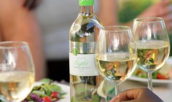 Cheers to Health with Robertson Winery’s Low-Alcohol, Low-Kilojoule Wine Range Robertson Winery Light collection