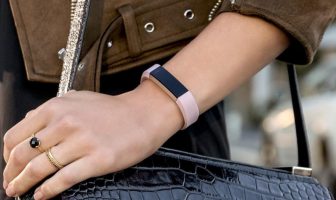 Fitbit Alta HR