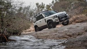 Land Rover Defender 110