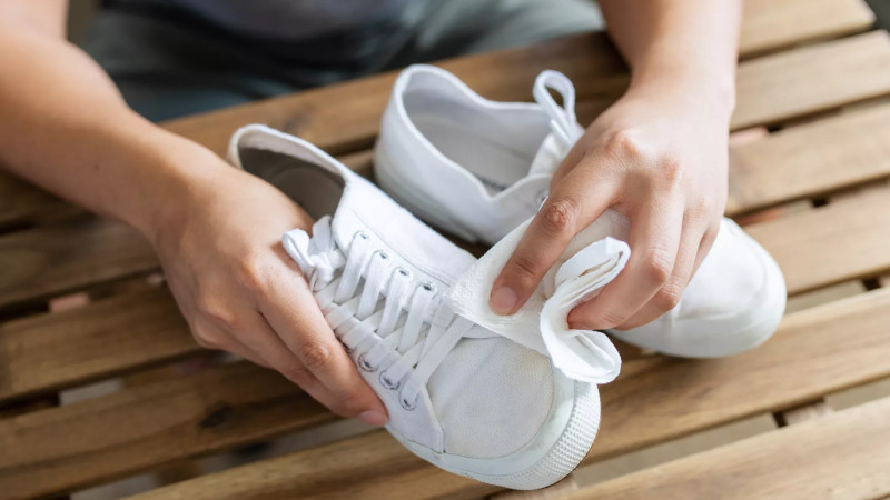 How to Clean and Care for Your Shoes at Home - On Check by PriceCheck