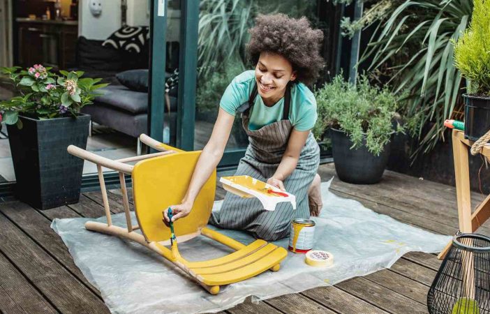 painting DIY furniture